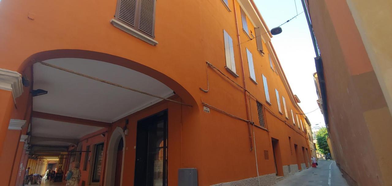 Italian Design Small Attic Bologna Bagian luar foto