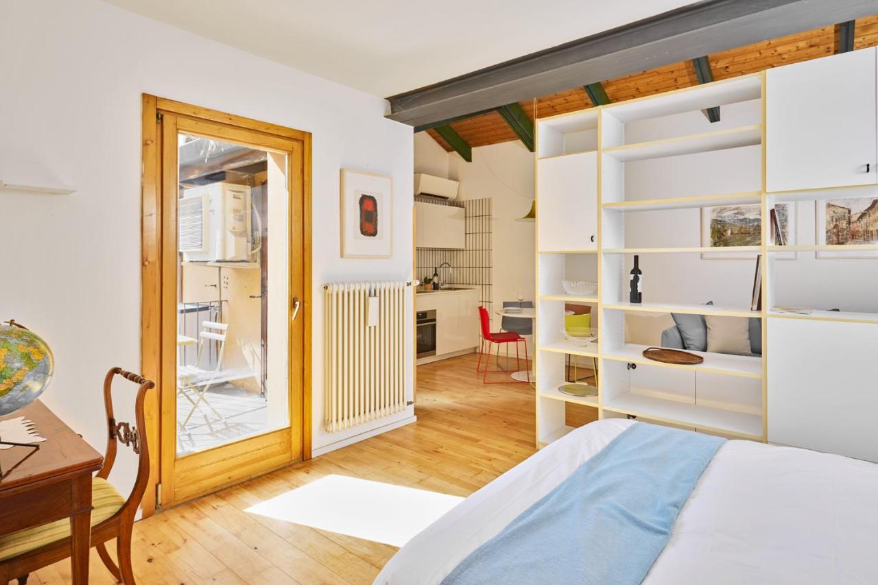 Italian Design Small Attic Bologna Bagian luar foto