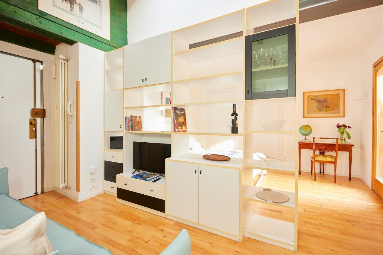 Italian Design Small Attic Bologna Bagian luar foto